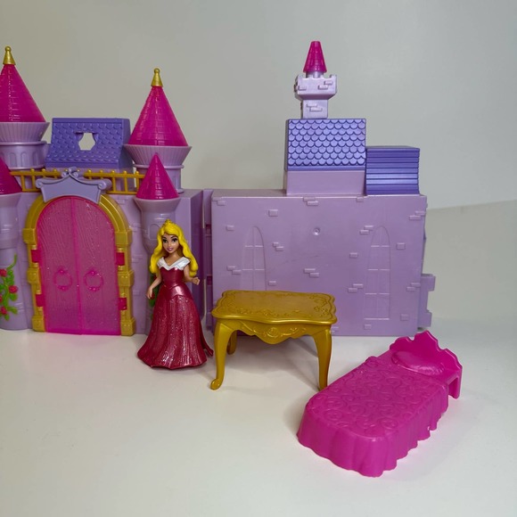 Disney Princess Sleeping Beauty 2009 Aurora Castle Playset - Picture 3 of 8